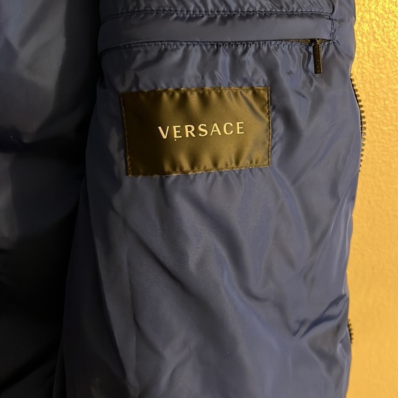 Versace Men’s La Greca medusa logo monogram convertible puffer vest coat NEW - Picture 12 of 12